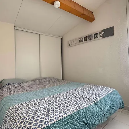 T3 En Rez-de-jardin Avec Piscine, Parking, Clim Et Proche A - Fr-1-607-58 *